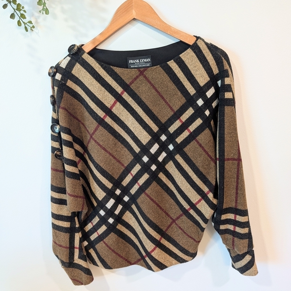 Frank Lyman Design Black and Brown Crew Neck Sweater